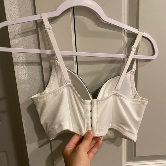 Top - Picture 2 of 3